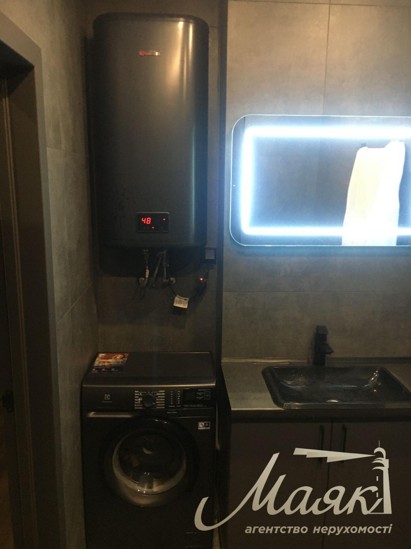 Продажа 2к-квартиры 53,8 м2  бул. Гашека Ярослава, Соцгород, Киев