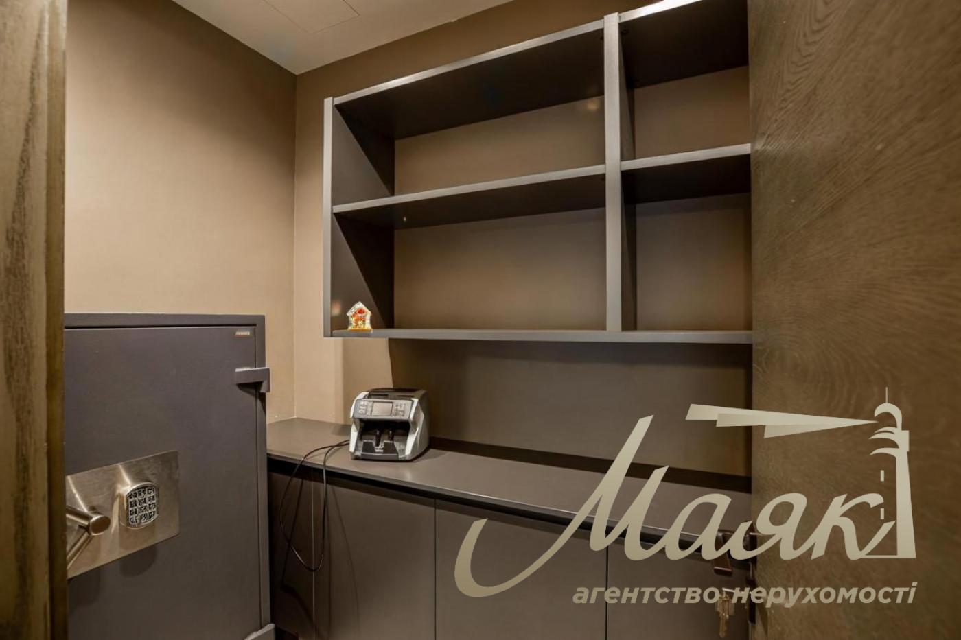 Оренда офісу БЦ Carnegie Tower, Кловський узвіз