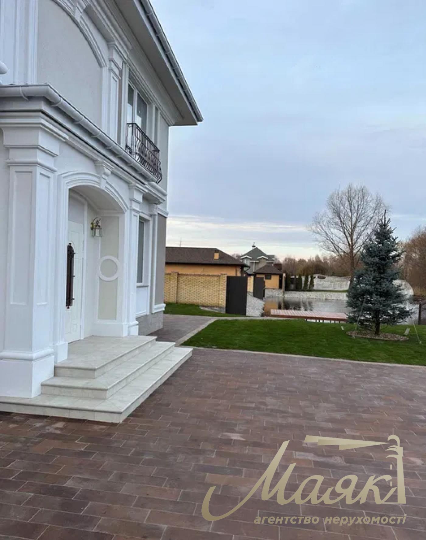 Продажа дома в КГ Роскошное, село Романков, Обуховская траса