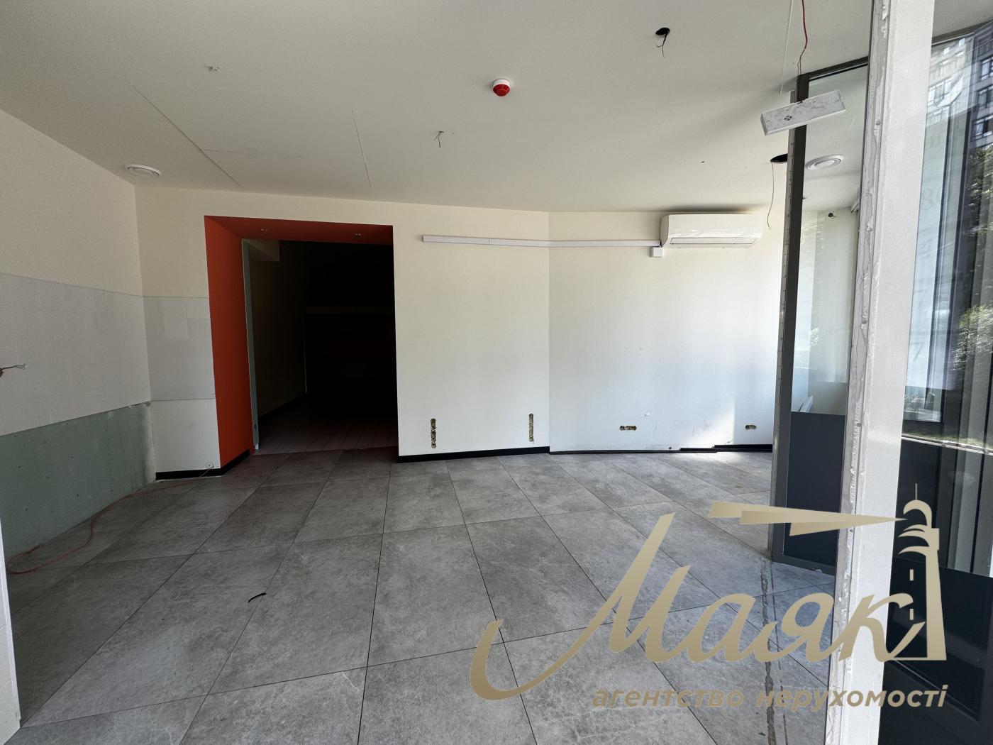 Lease of front commercial premises Residential Complex Novopecherskie Lipki