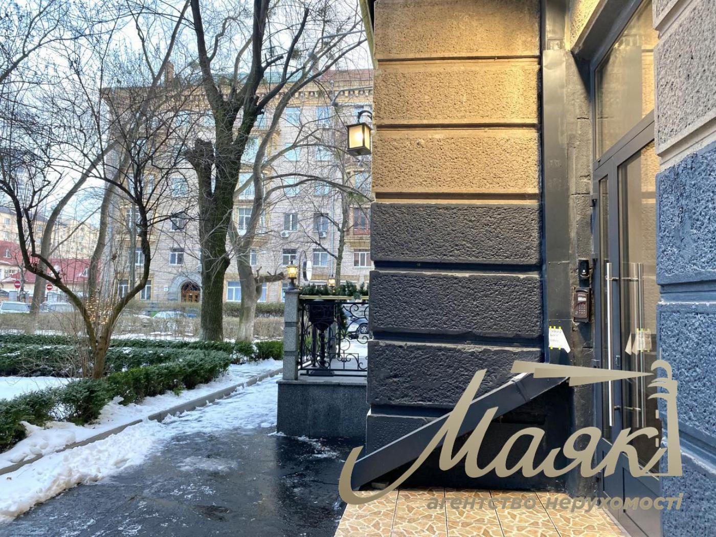 Продаж квартири в історичному центрі міста вул. Богомольця 278м2