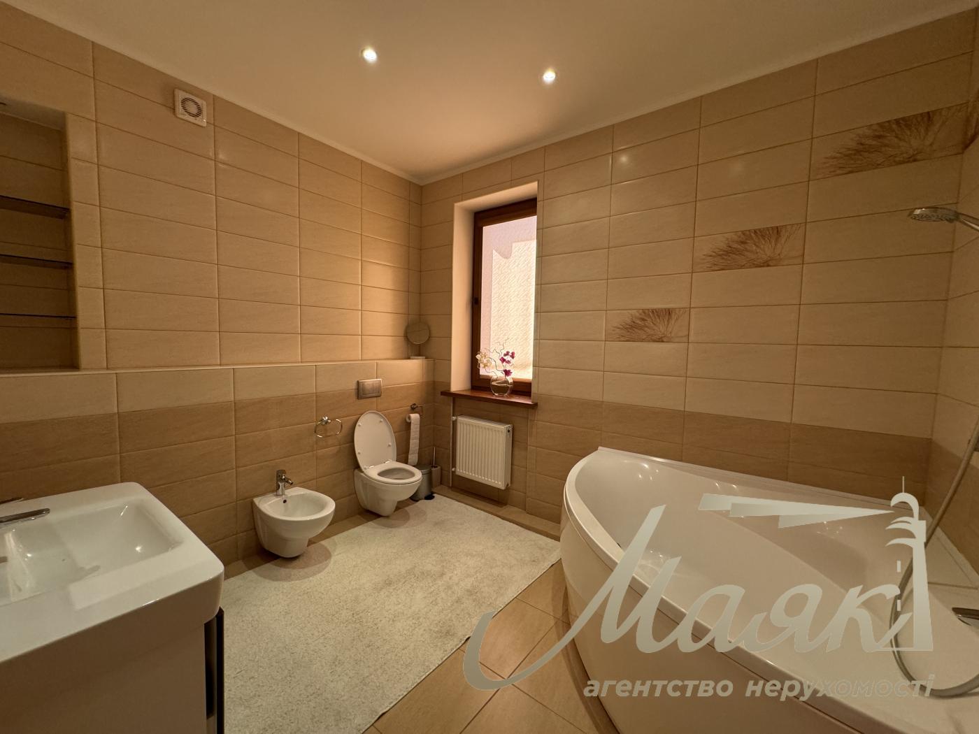 Rent 2-storey house 220m2 in. Ivankovici/Kruglyk, KG "Maetok"