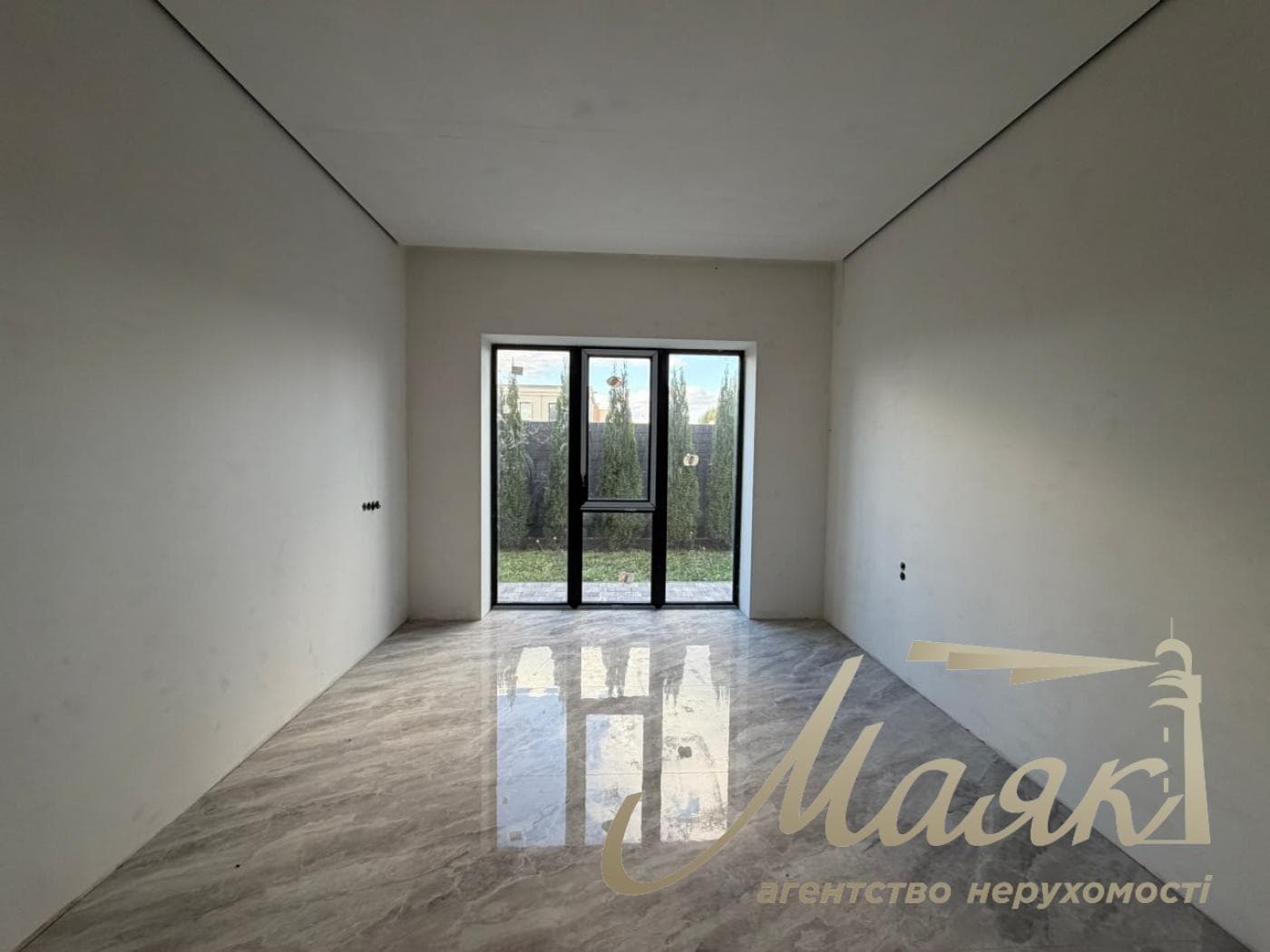 Продаж 2-поверхового будинку площею 300 м², КГ Хутір Ясний