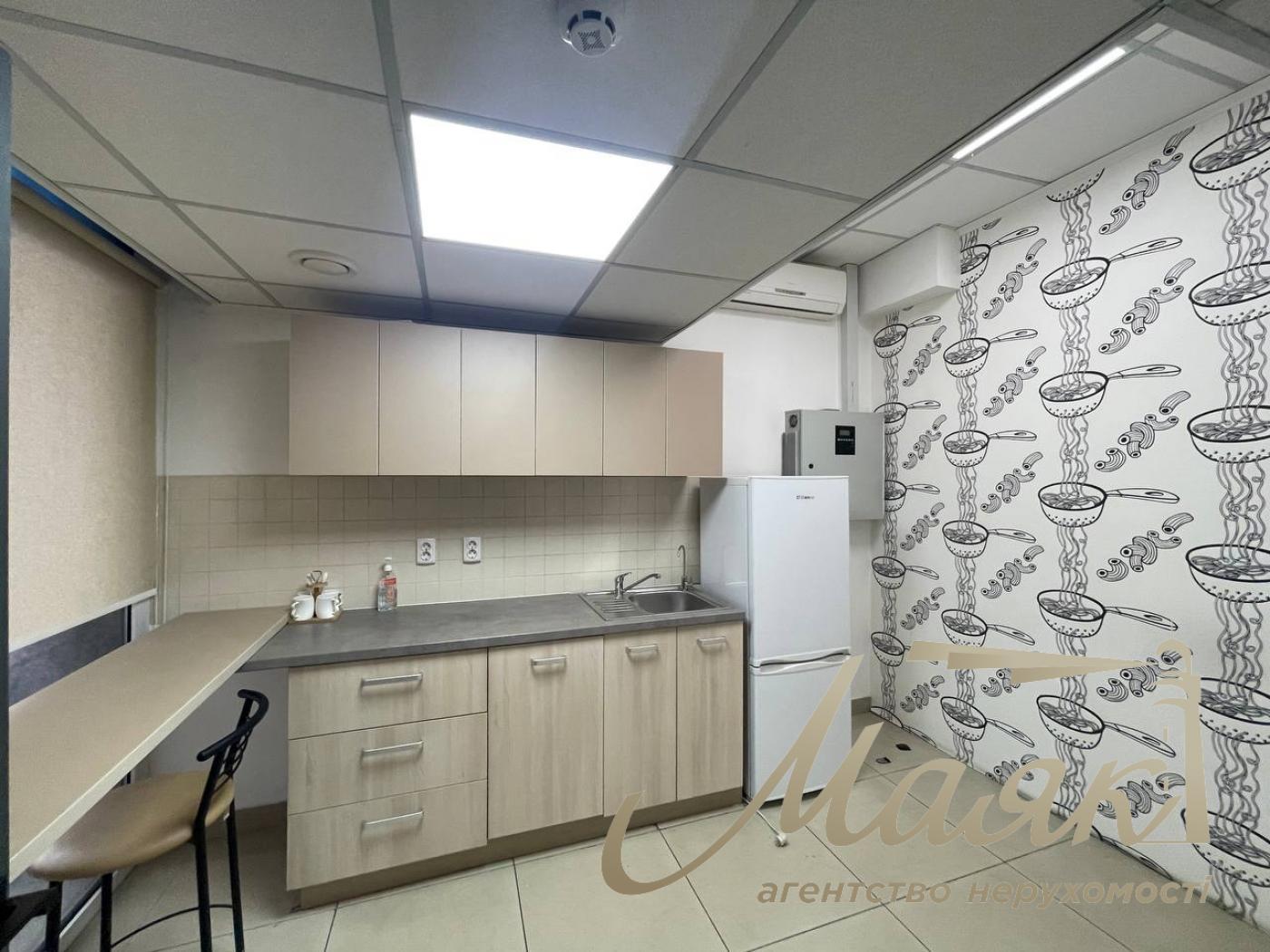 Оренда офісу 270м2 у центрі міста, вул. Скоропадського