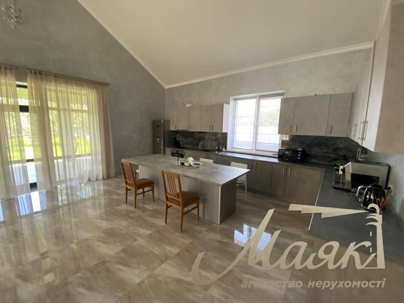 Продаж будинку 190 м2 с. Крюківщина