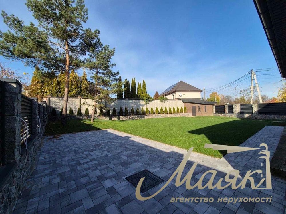 Продаж будинку преміум-класу 286м2 с. Плюти, Обухівський напрямок, Київс