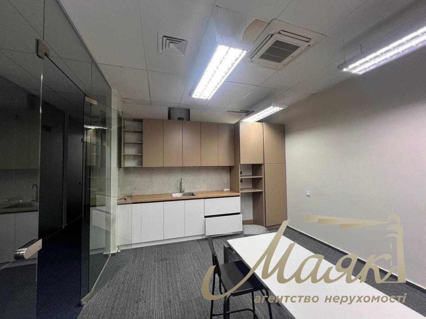 Аренда офиса 962,1 м², ATLANTIC RESIDENCES, ул. Антоновича, 118