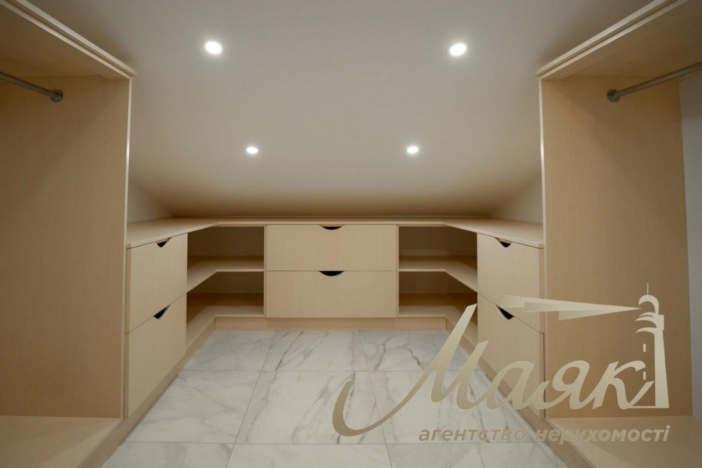 Продаж будинку/таунхауса 200м2 Оболонь, Київ