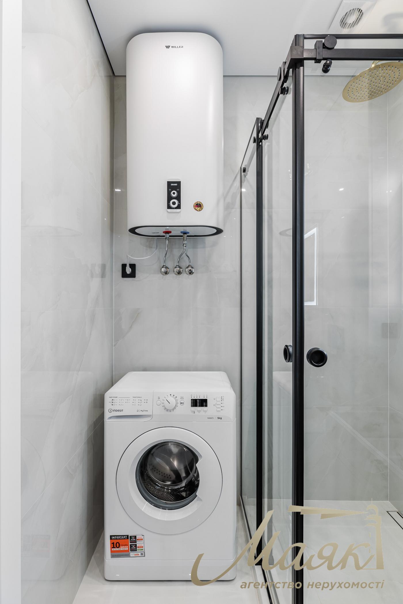 Продажа 1-комнатной квартиры с ремонтом ЖК Варшавский 3, Виноградарь, Киев