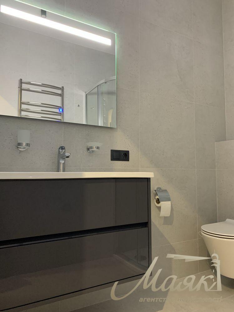 Продаж сучасної квартири 38 м² з дизайнерським ремонтом у ЖК Файна Таун, Шевченківський