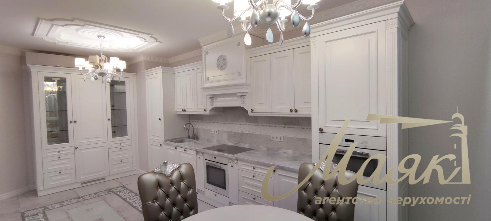 Продаж 5-кімнатної квартири 210 м² у ЖК "Новопечерські Липки" (вул. Верхогляда, колиш. Драгомирова, 11) Печерський район, Київ.