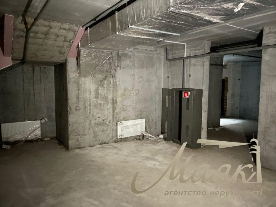 Продаж фасаду 210м2, метро Лівобережна, ЖК Галактика, будь-який вид діяльності