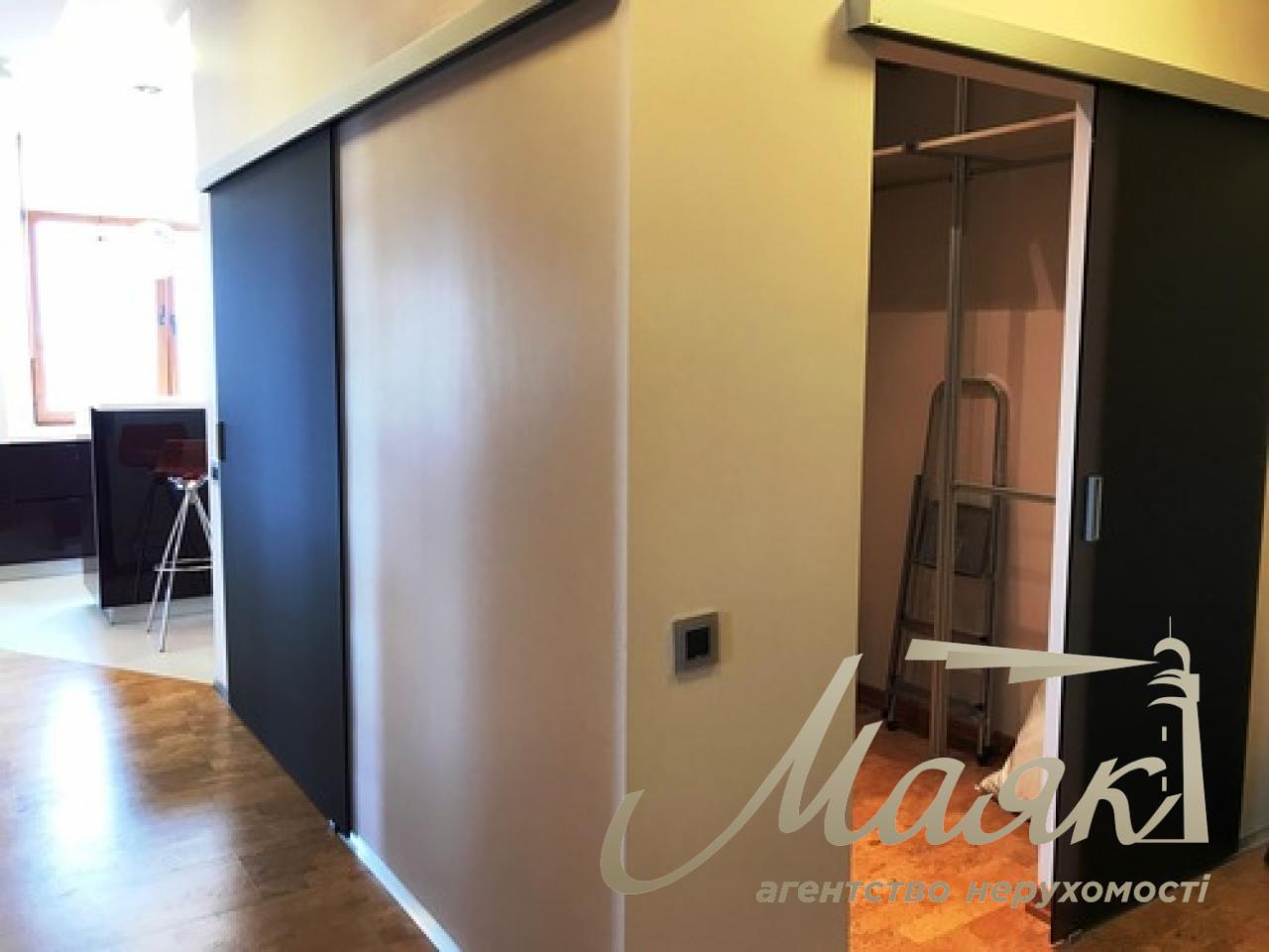 Продаж видової 4х кімн. квартири 161м2 в ЖК Оазис, Оболонські Липки, вул. Г. Сталінграда 2г