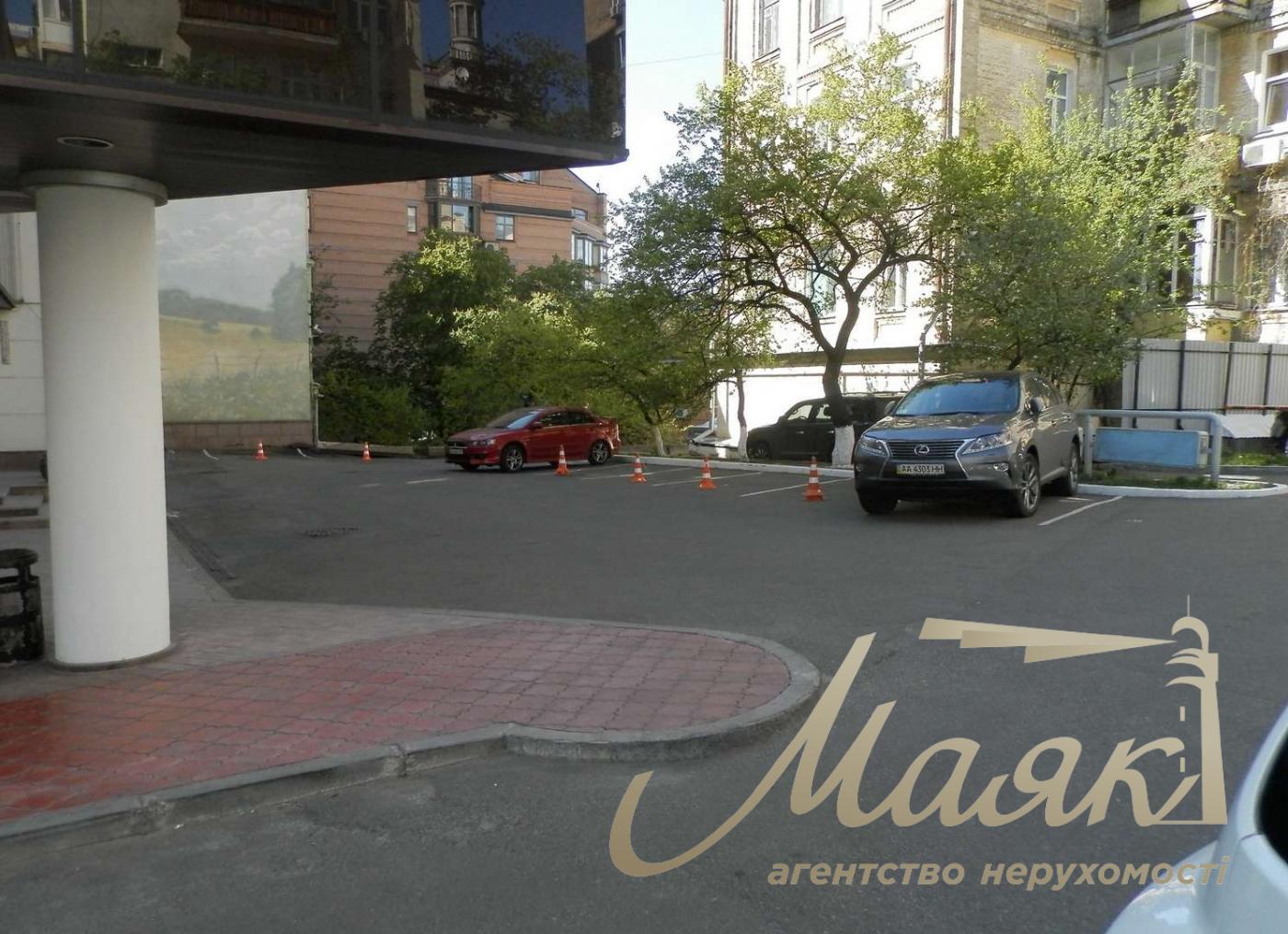 Аренда офисного помещения в 88м2, Владимирская 77А