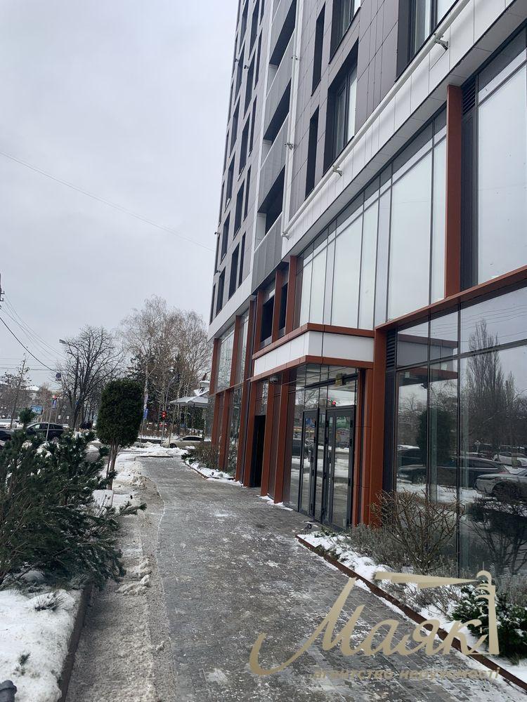 Rent of facade commercial premises in residential complex CREATOR CITY