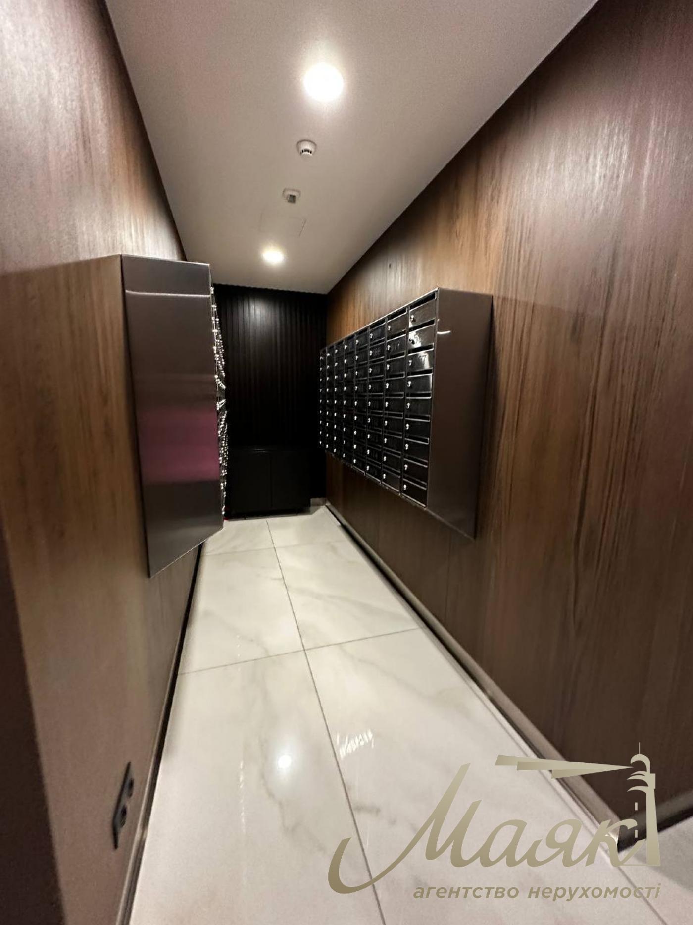 Sale of 4-room apartment 177m2+terrace in residential complex “Central park”