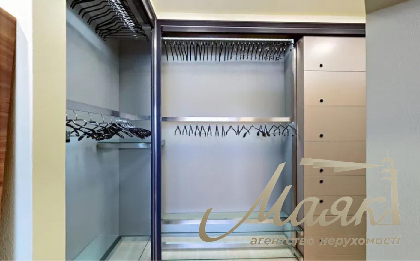 Rent 3k apartment in PecherSky Residential Complex