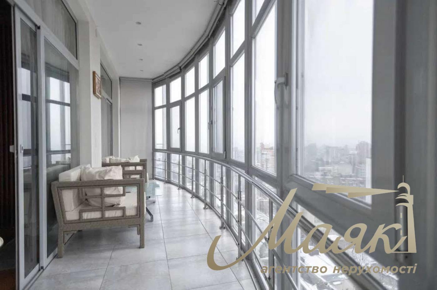 Продаж 4к-квартири 195 м2 вул. Панаса Мирного, 17 Печерський район