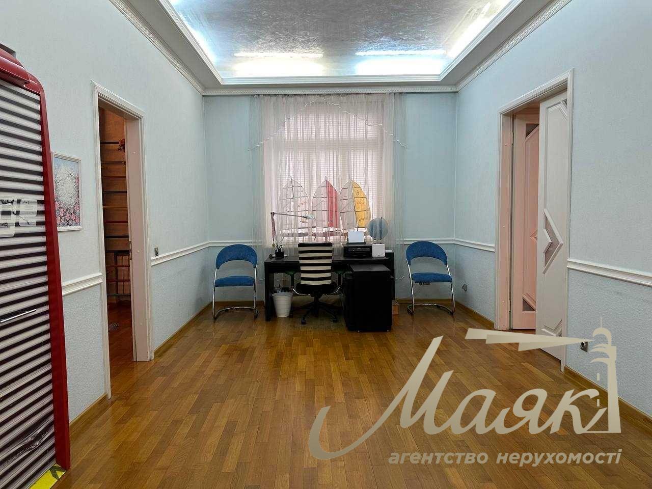 Аренда помещения под офис 180 м² в самом центре Киева, на Майдане Независимости
