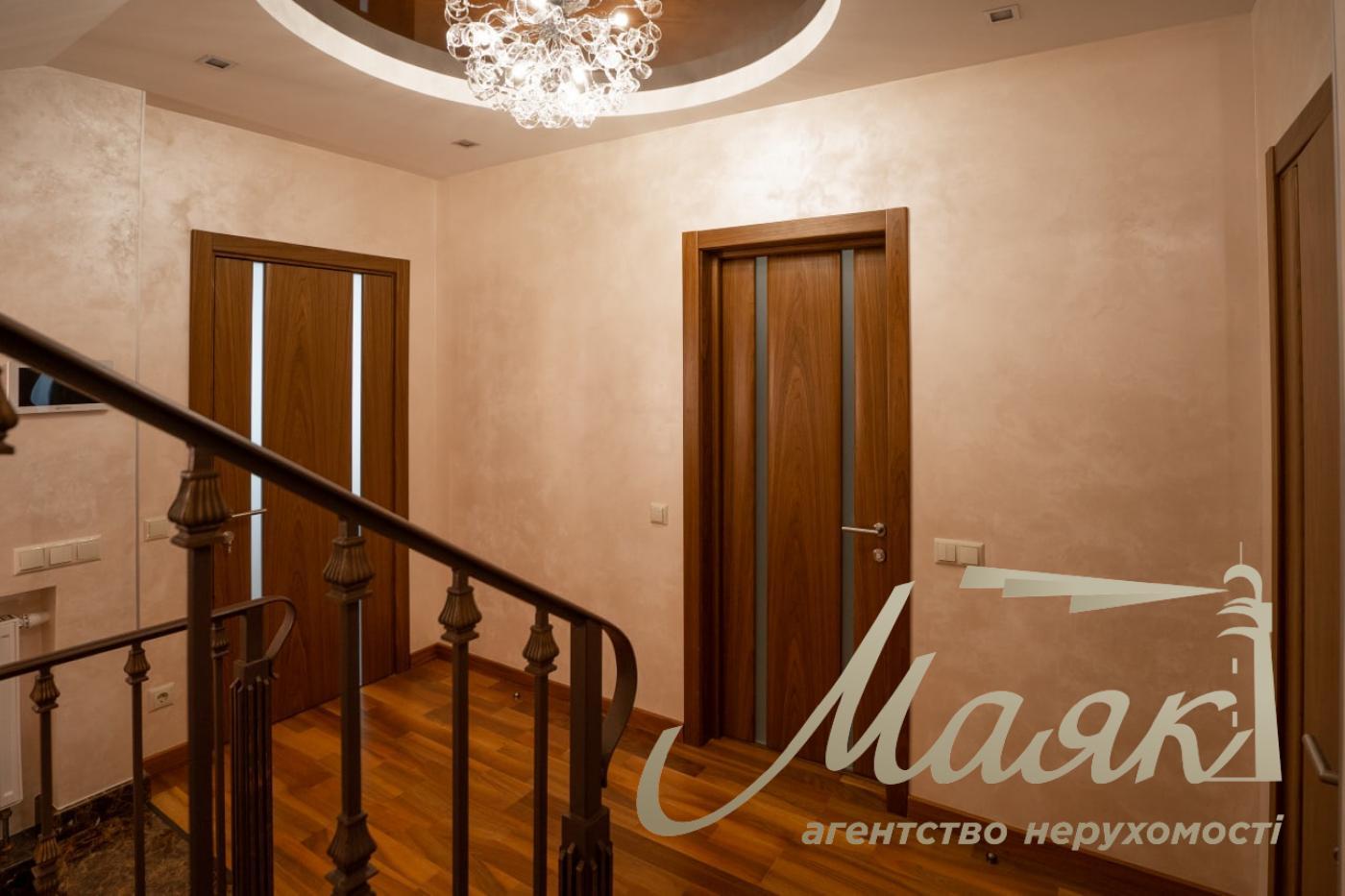 Продаж будинку/таунхауса 200м2 Оболонь, Київ