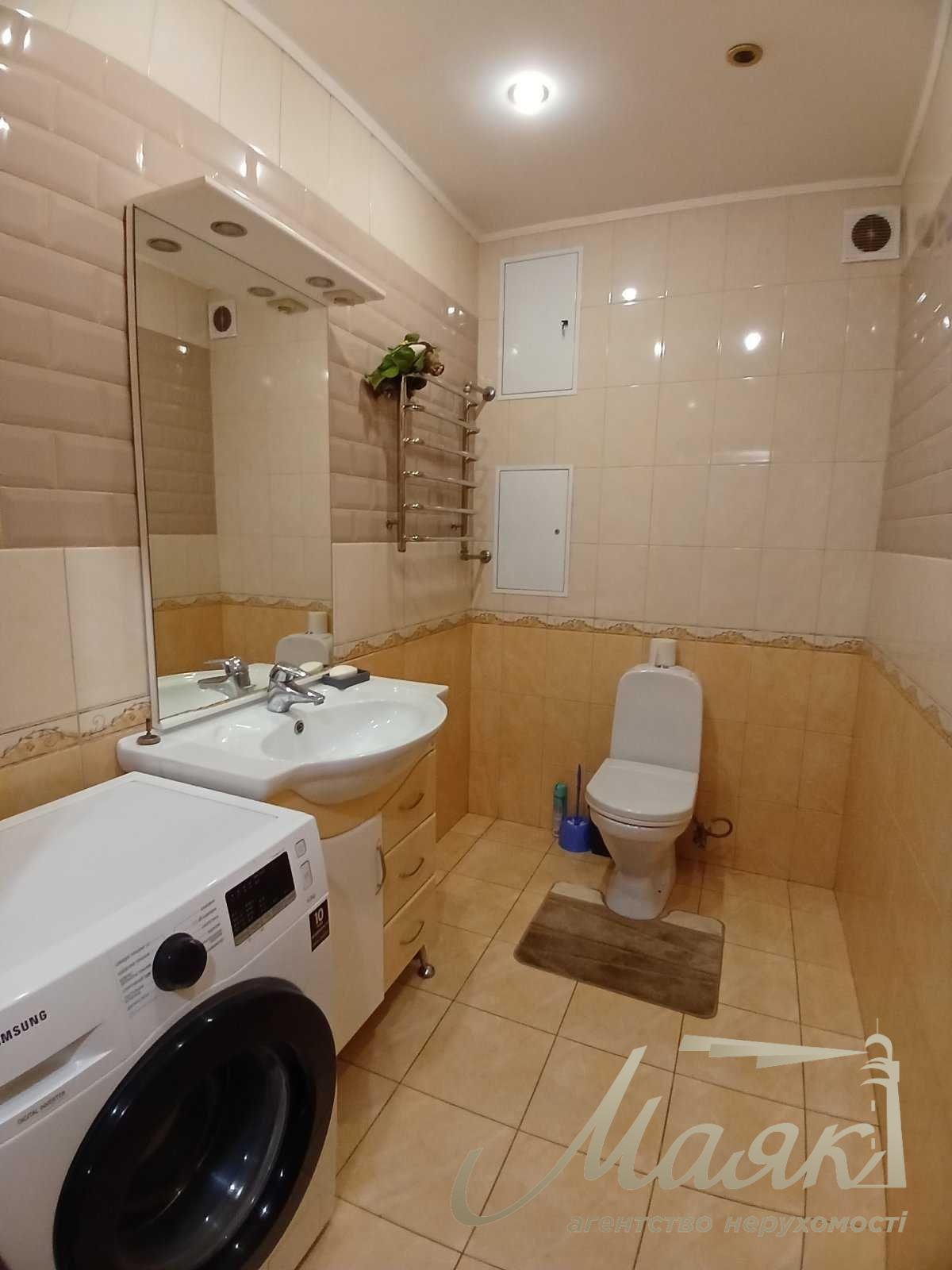 For sale 3k apartment, 110m2, vul.Akhmatovaї, 43