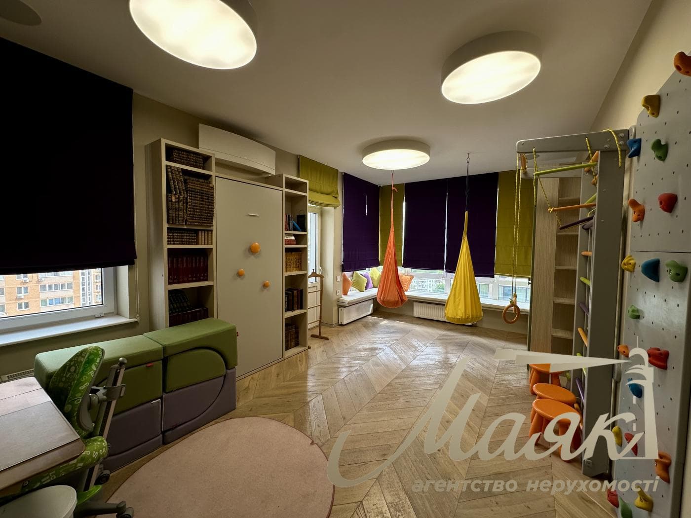 Аренда видовой 5-комнатной квартиры (230м2) в ЖК "Chelsea Tower", ул. Деловая 4, Центр, Печерский район