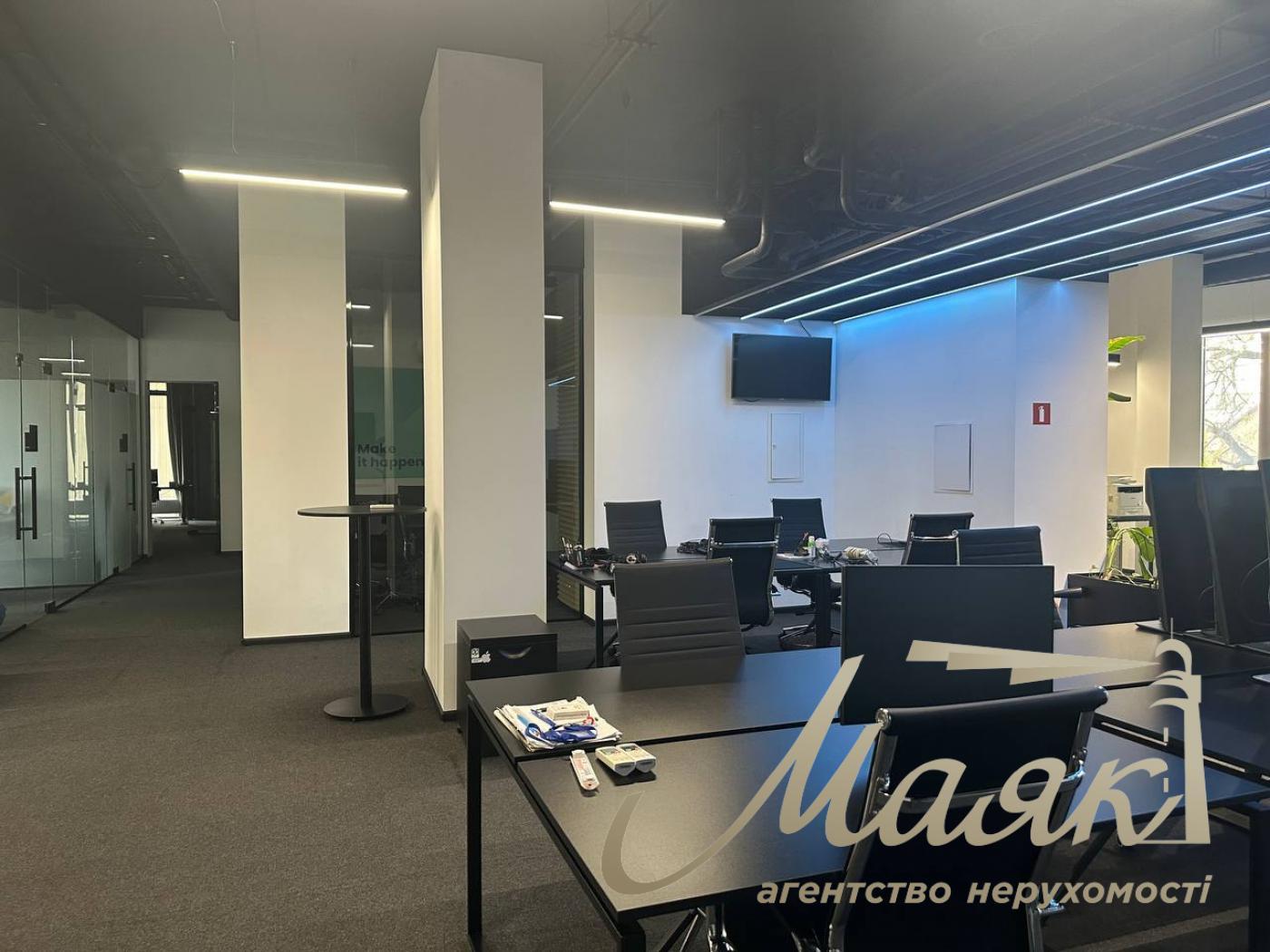 Оренда офісу 680м2 в ЖК Нью Йорк по вул.Антоновича 74, Олімпійська