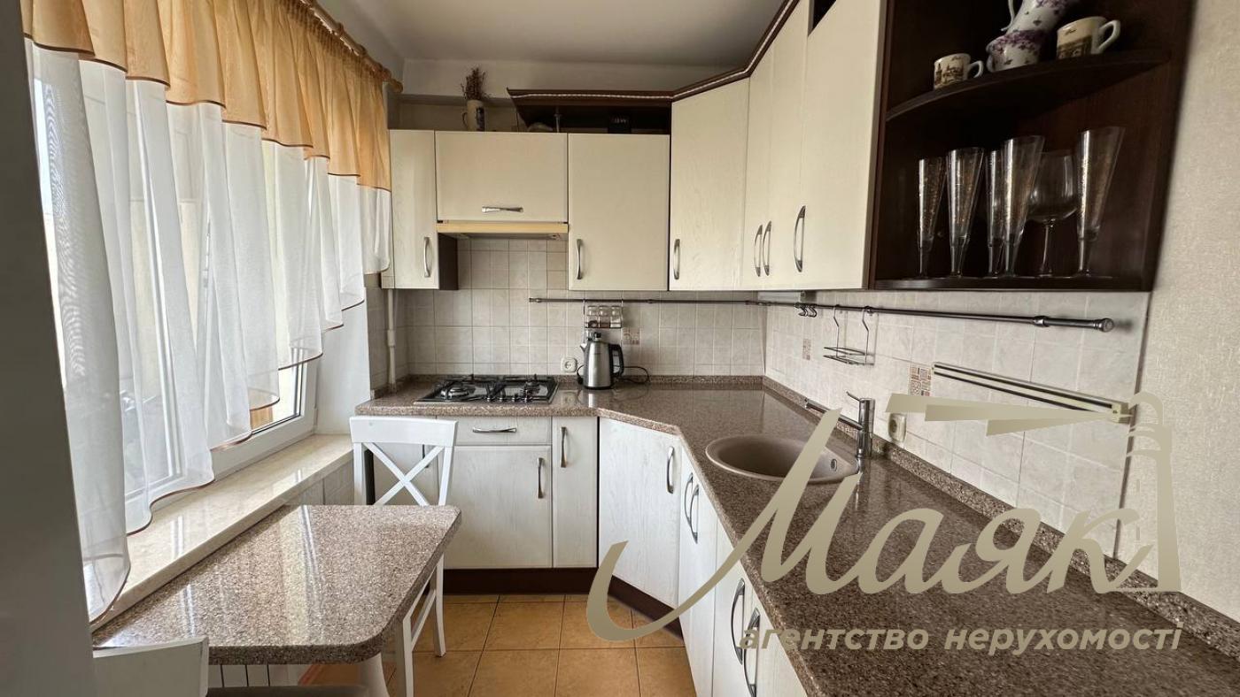 For sale 3-room apartment 57m2, Obolonskyi district, Ivasyuka 15A