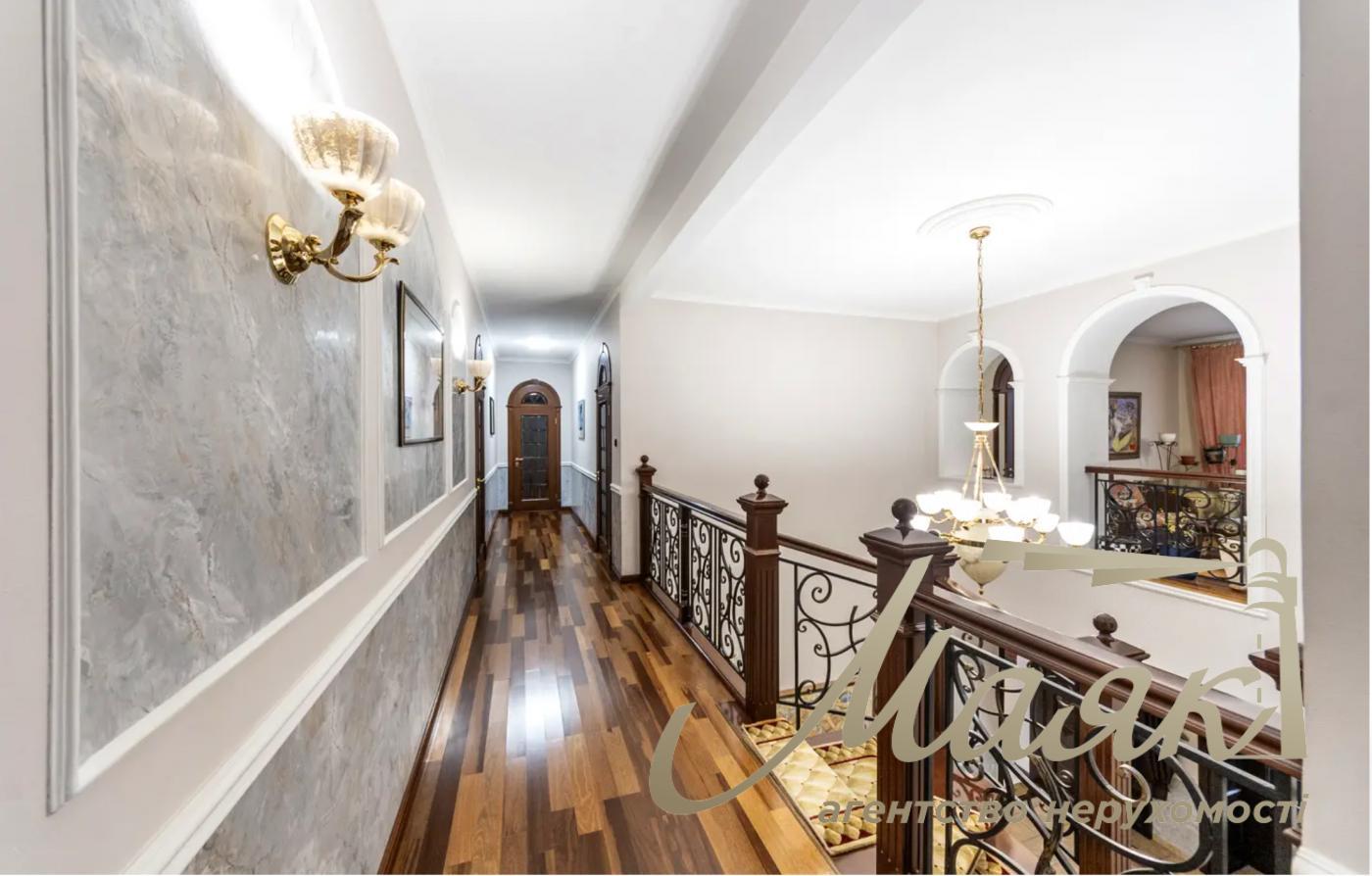 Оренда 2-х поверхового будинку 631м2, Голосіївський район