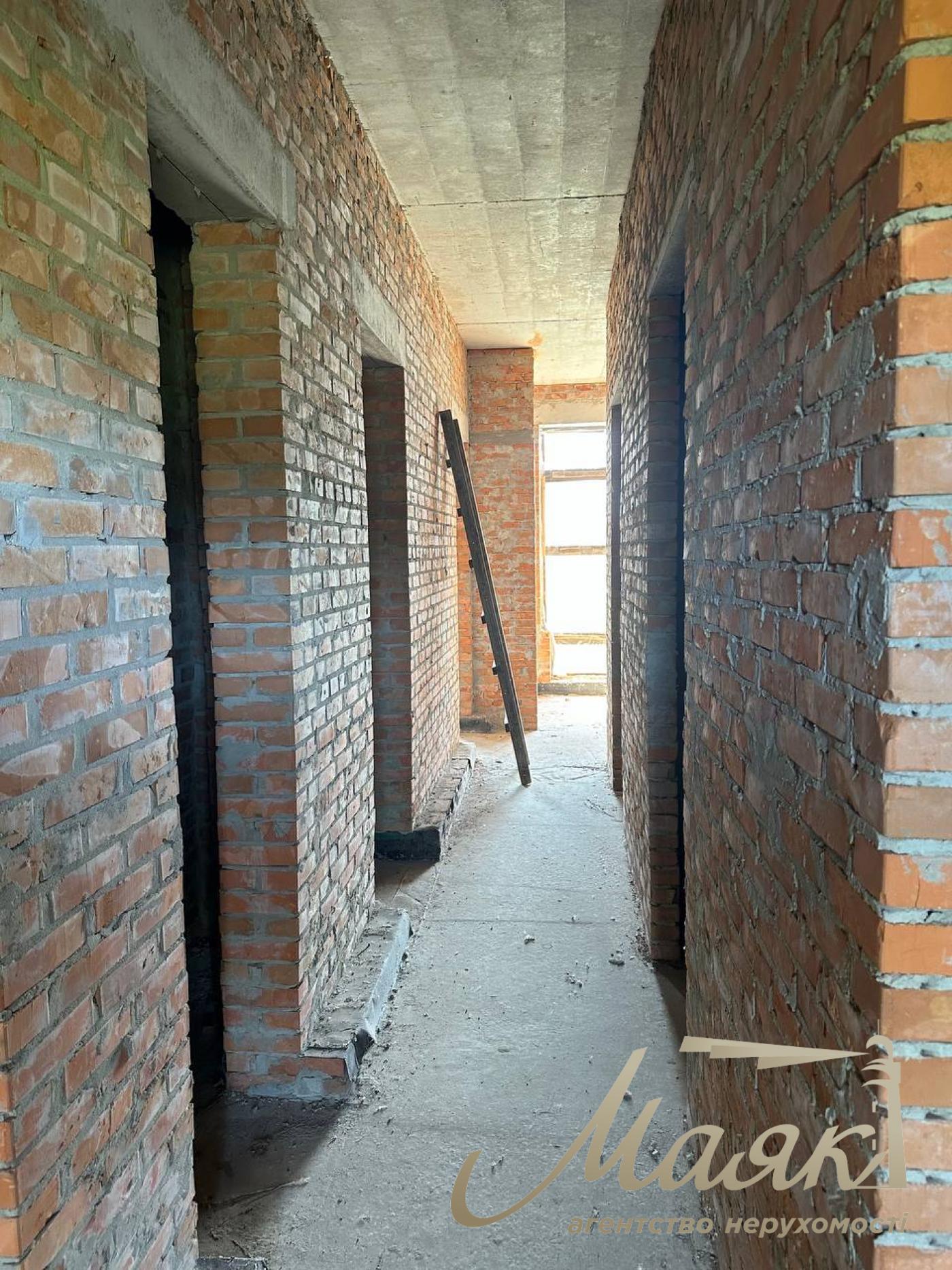 Sale of a house in Kryukovshchina (Oreshki) 320m2 12 acres of land, 70% ready