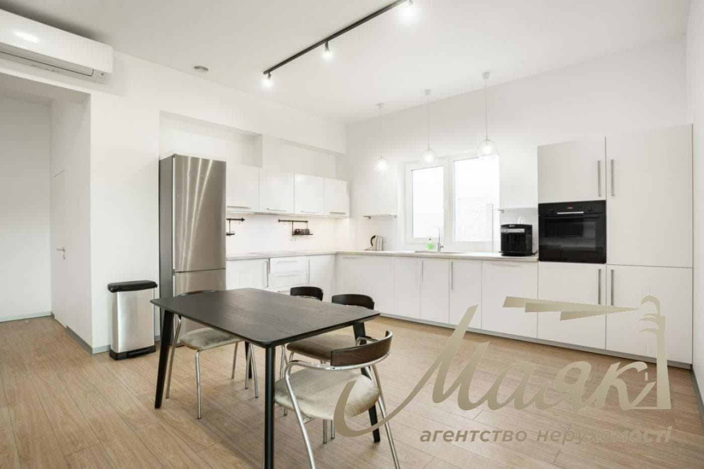 House for Rent, 180 m², Vita-Pochtoyeva, Kyiv-Svyatoshyn District