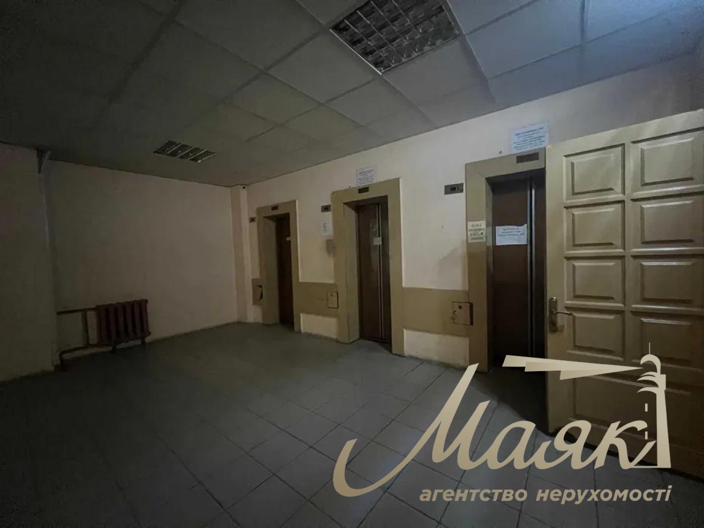 Оренда ОСЗ 5500м2 по вул.Міхнвоського 38, Звіринецька.