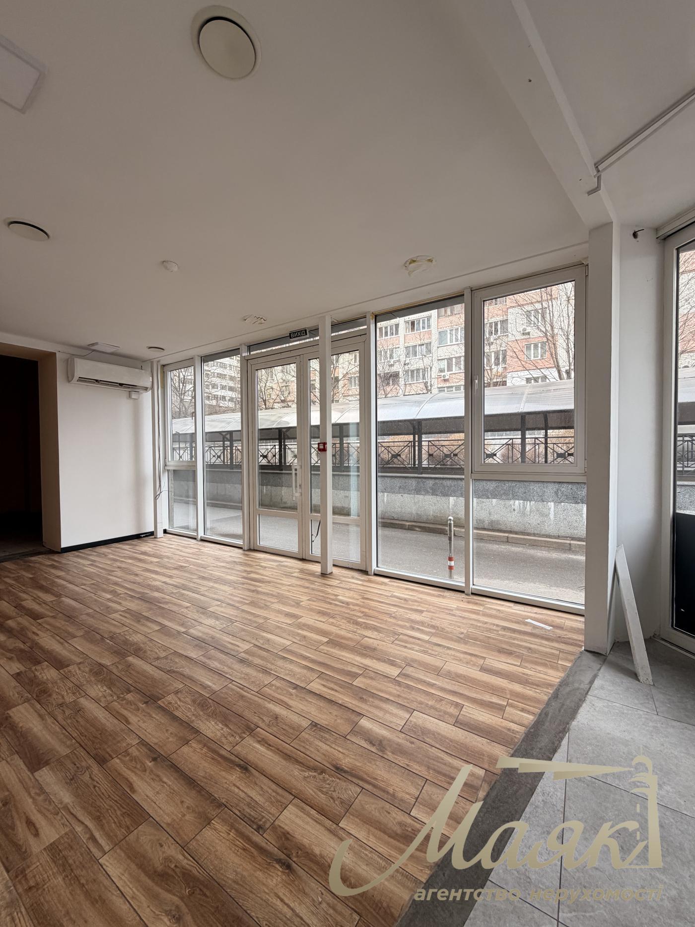 Lease of front commercial premises Residential Complex Novopecherskie Lipki