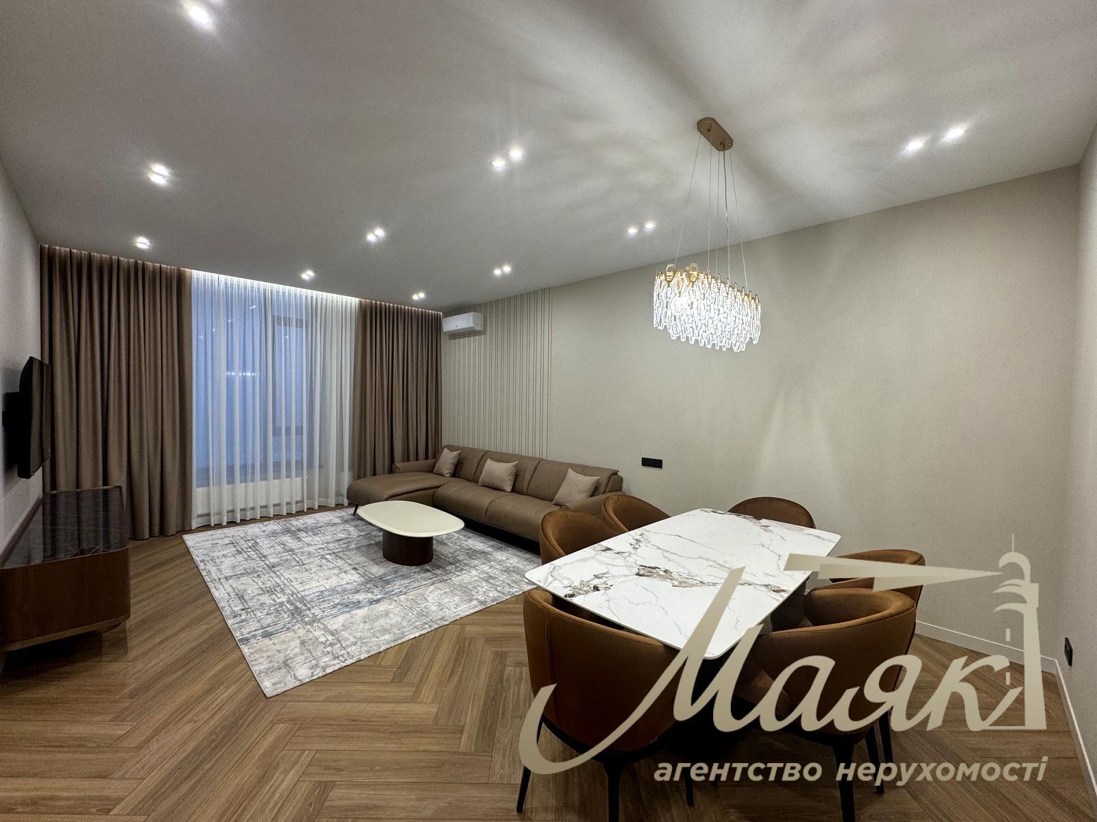 Rent 2-bedroom apartment in LCD Triiiniti Vasylia Tyutyunnika str. 39