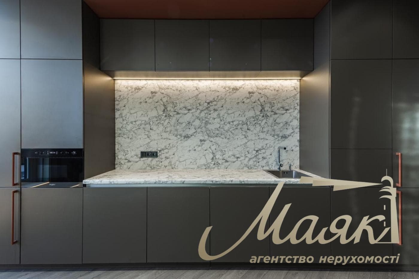 Оренда офісу площею 260 м² у ЖК «Покровський Посад», Шевченківський район