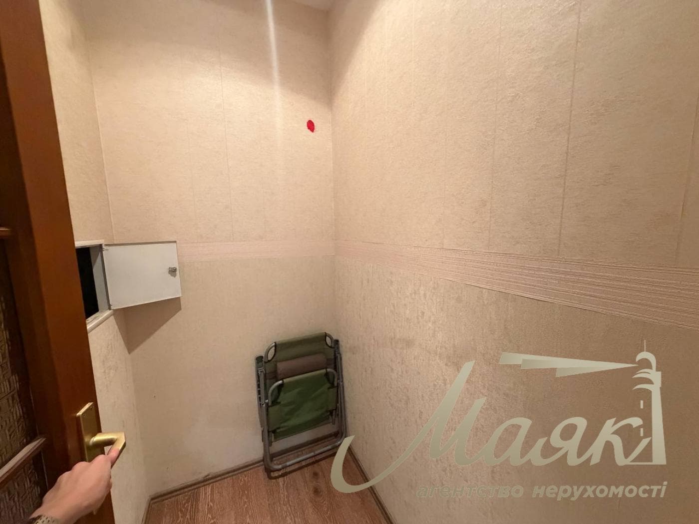 90-square-meter office for rent at 16 Lyuteranskaya St., Lipki, Khreshchatyk.