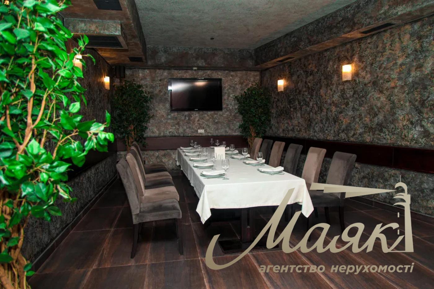 Оренда ресторану 947 м² з обладнанням, Деснянський район, Київ