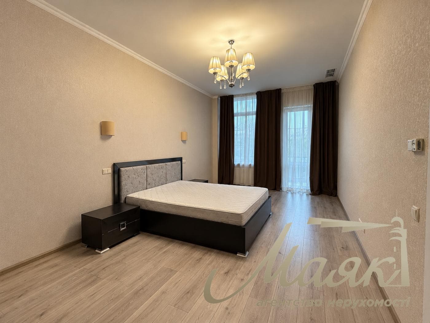 Продаж квартири площею 159 м² у клубному будинку Botanic House на вул. Болсуновській, Печерськ