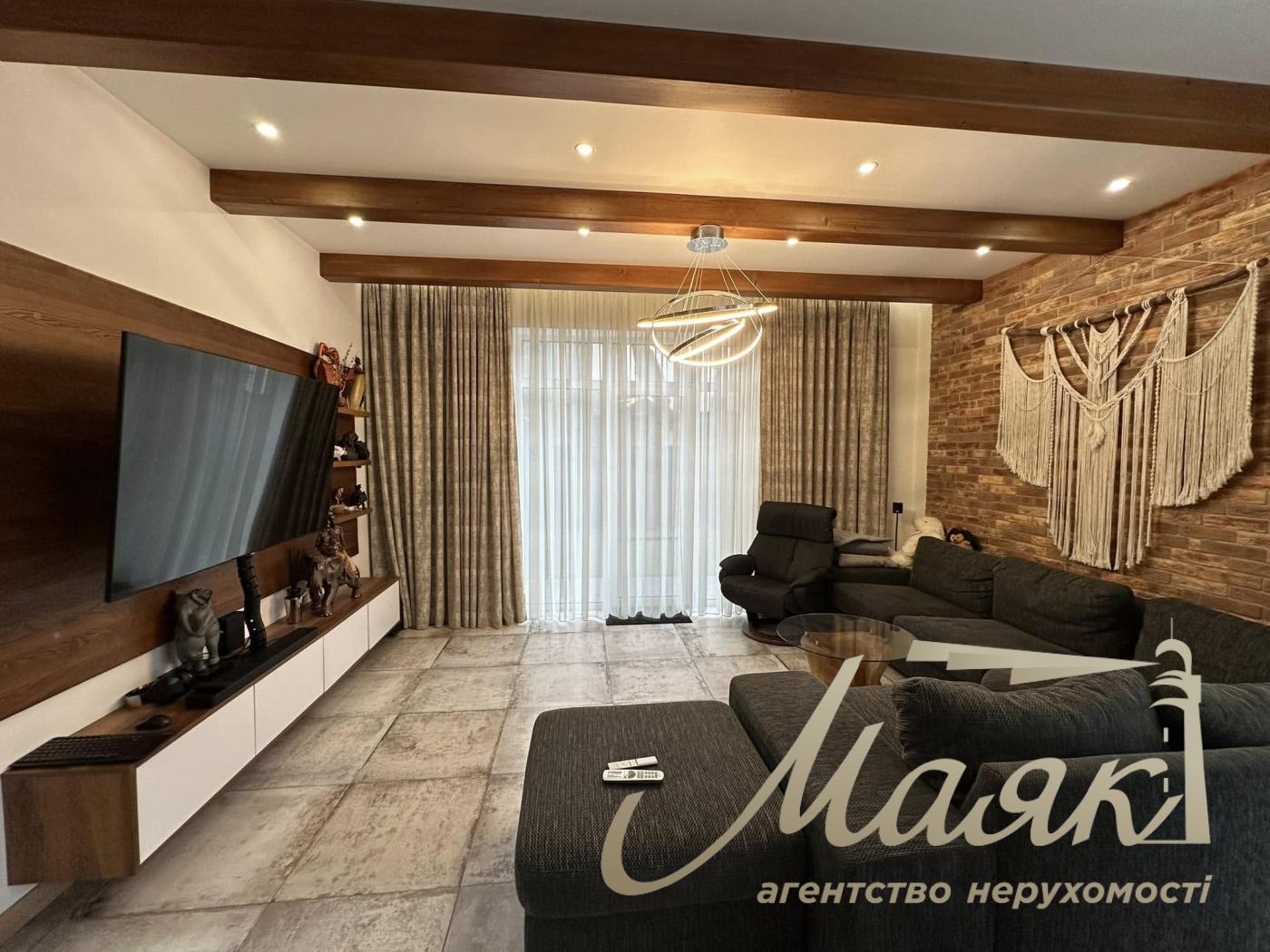 Продажа дома с ремонтом на Петропавловской Борщаговке, Киев.