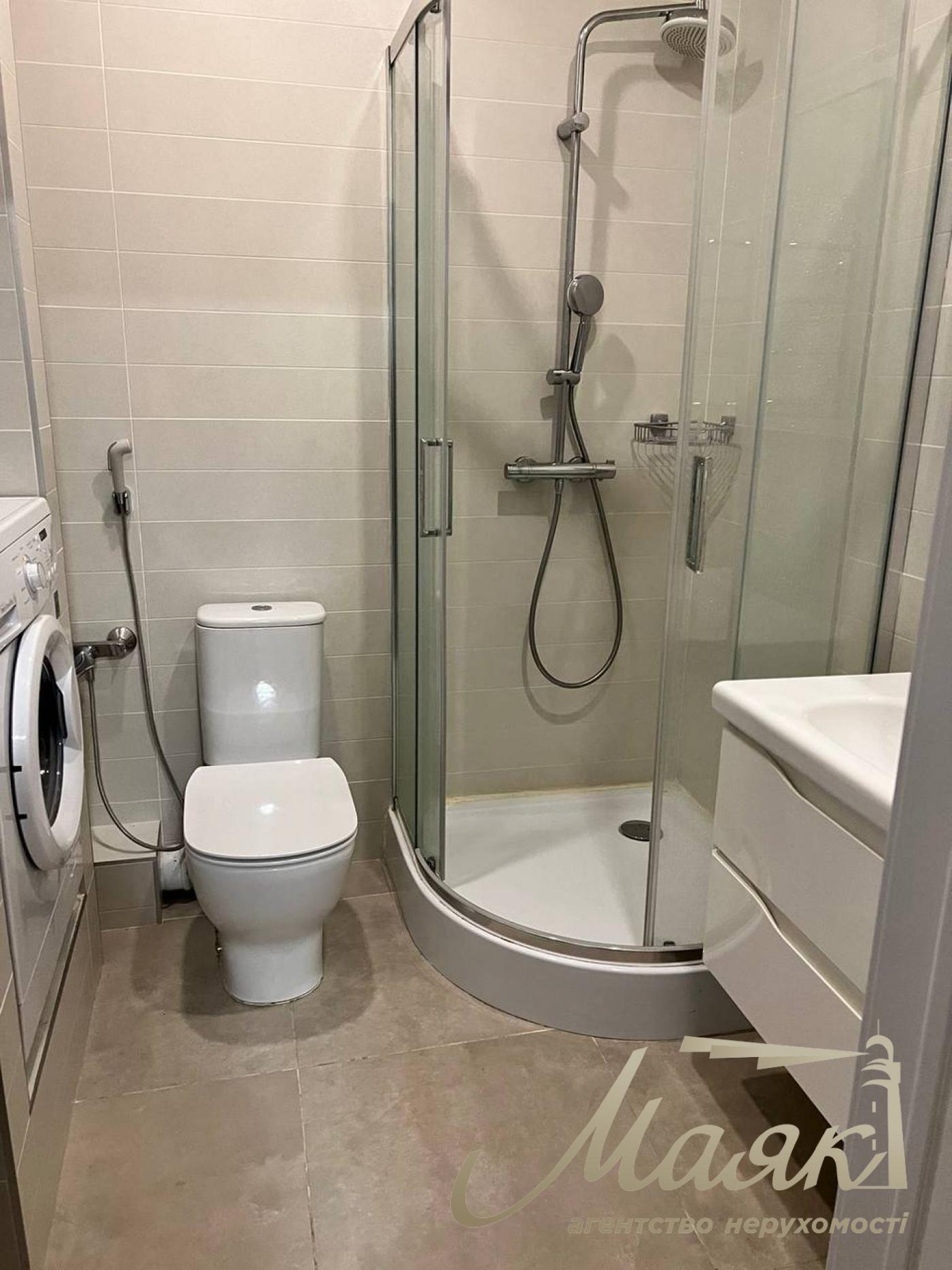 Sale of 1-room apartment 42 m2 in the residential complex French Quarter, Academician Filatov Street 2/1