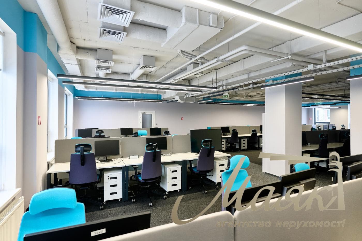Rent an autonomous office in BP "Europassage", 225m², stm. Olimpiyskaya, Center, Kyiv