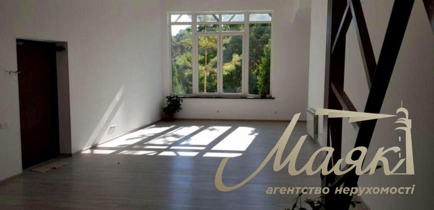 Оренда комерційної будівлі 600 м.кв. Печерський р-н