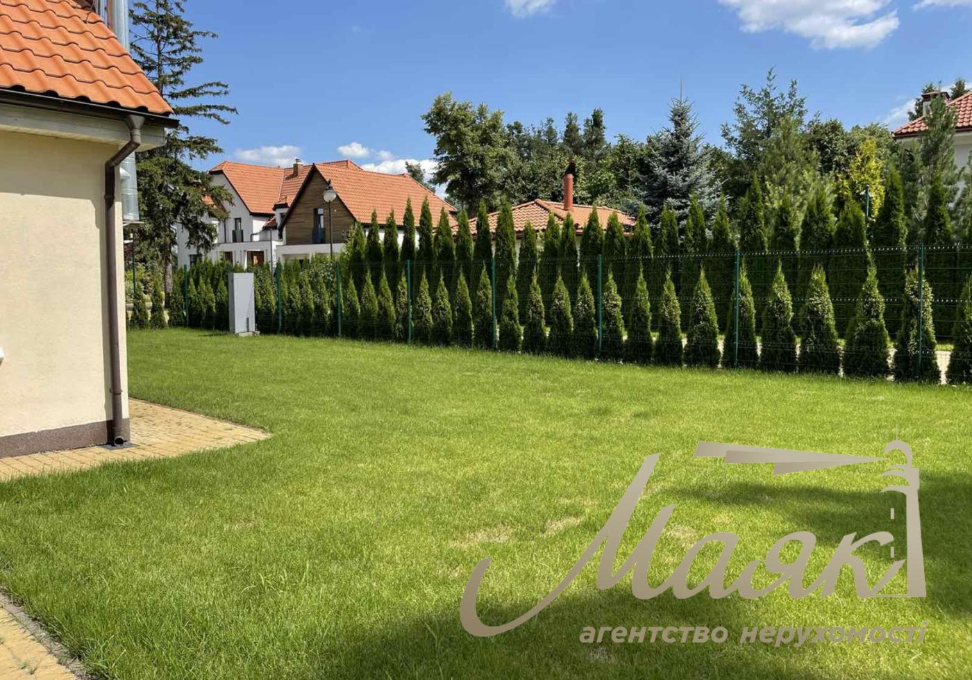 Продаж будинку 450 м2. Французьке містечко. Козин, Конча-Заспа