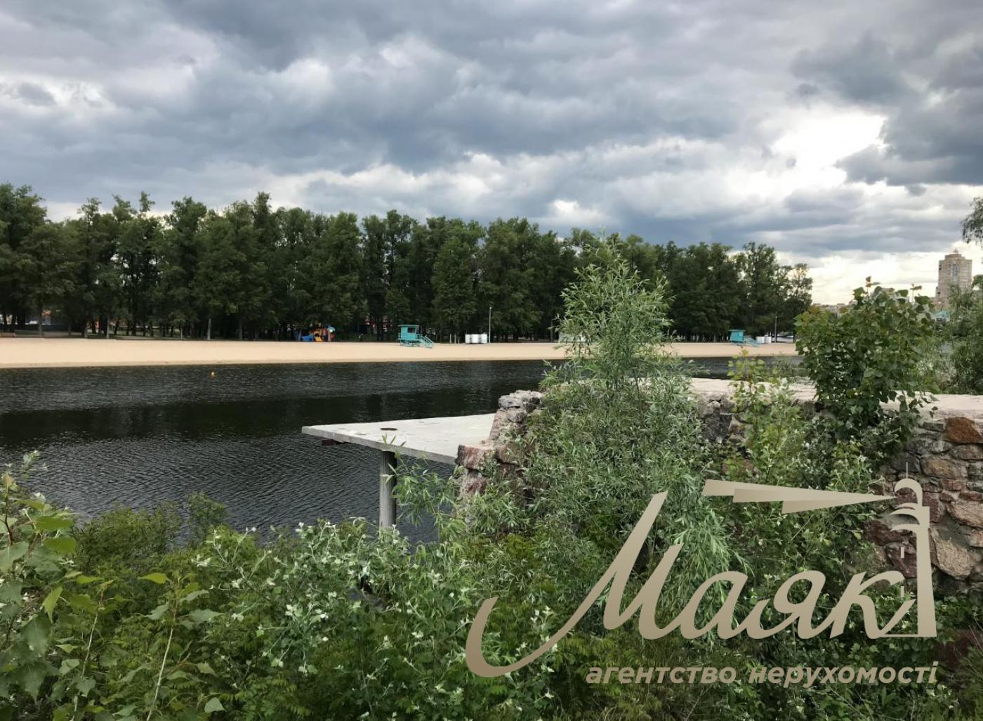 Sale of Land Hydropark, Brovarsky Ave., Kyiv