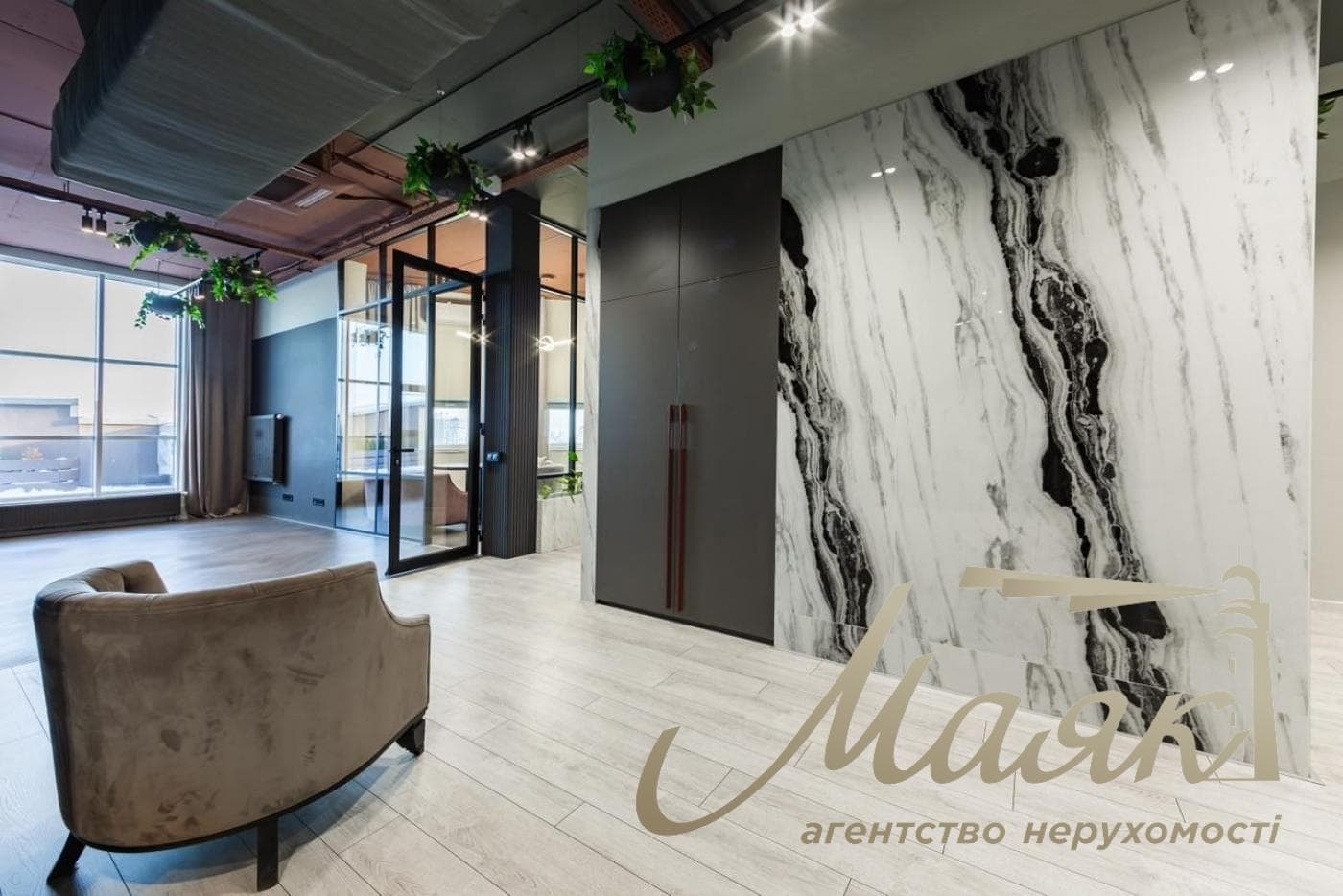 Оренда офісу площею 260 м² у ЖК «Покровський Посад», Шевченківський район