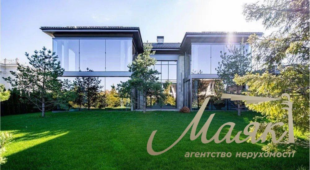 Продажа современного дома в стиле HI TECH в СМТ Козин/Конча заспа