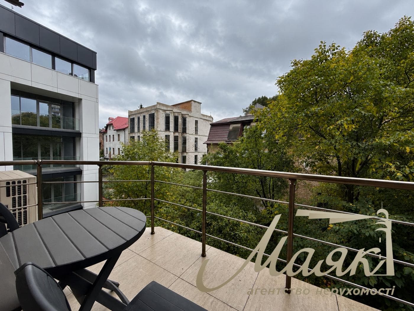 Продаж 3-кімнатної квартири з ремонтом, 150 м², у клубному будинку Botanic House (Ботанік Хаус), Печерськ, Болсуновська, 23