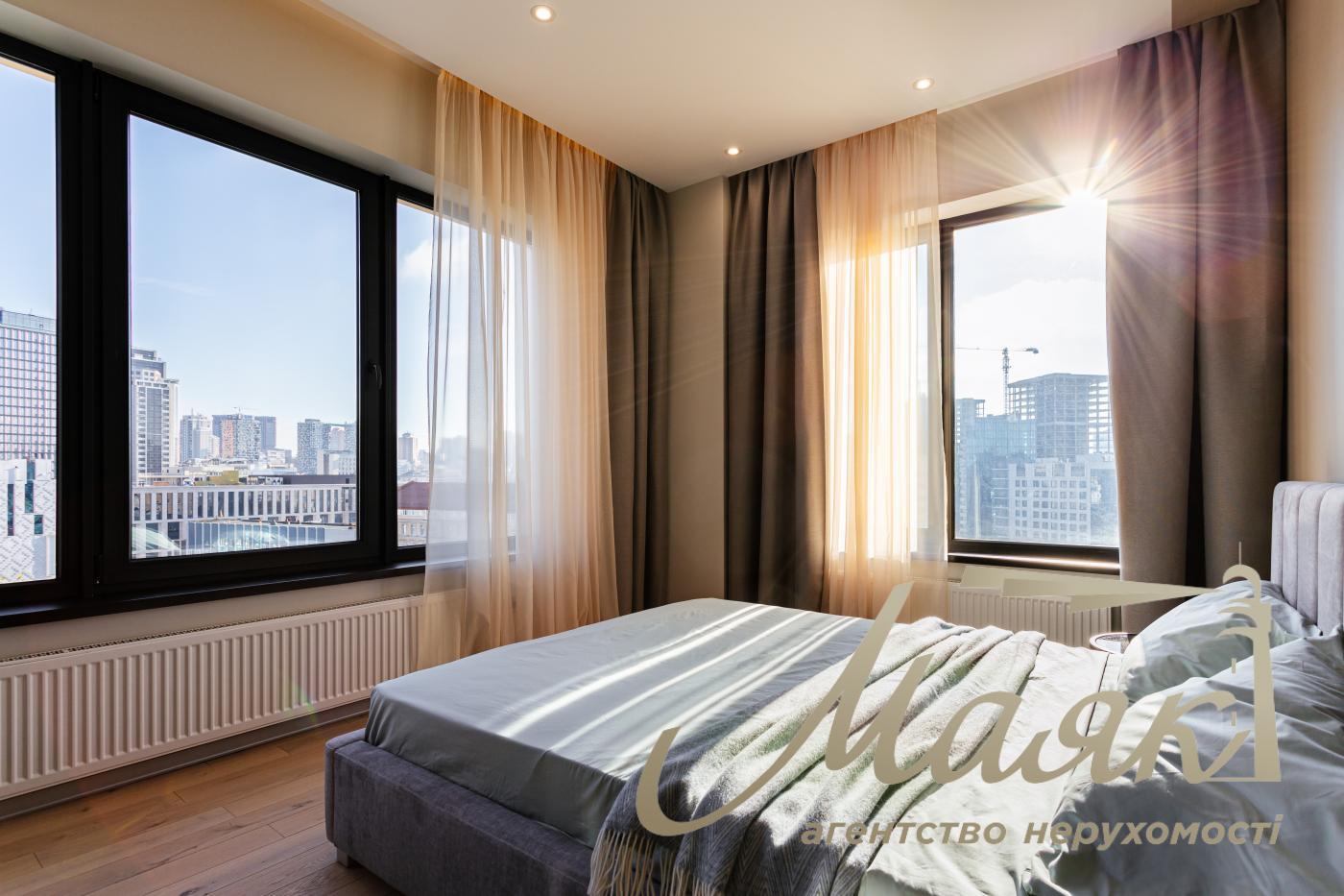 Продаж 3х-кімнатної квартири 86 м2 в ЖК "ЖК RESIDENT Concept House" Володимирська 86а, Київ