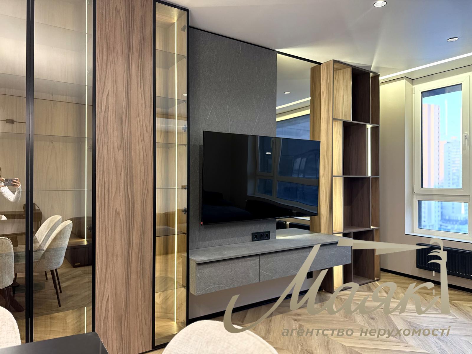 Продажа дизайнерской квартиры 74 м² в ЖК бизнесс класса White Lines, Голосеевский район, напротив парка