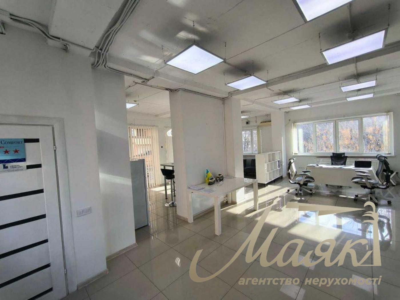 Office for rent 95 sq.m. Pechersk, Center